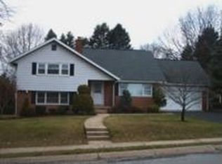 2701 Merritt Pkwy, Reading, PA 19609