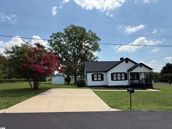 129 Spring St, Reidville, SC 29388