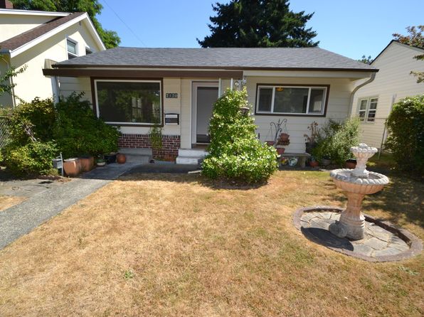 7130 31st Ave SW
