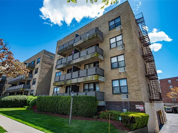 101 Jackson Avenue #1E, Mineola, NY 11501