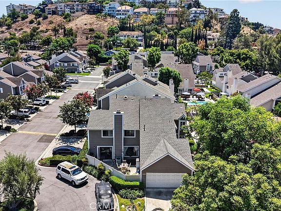 5th image of 5037-5 E Almond Ave #32