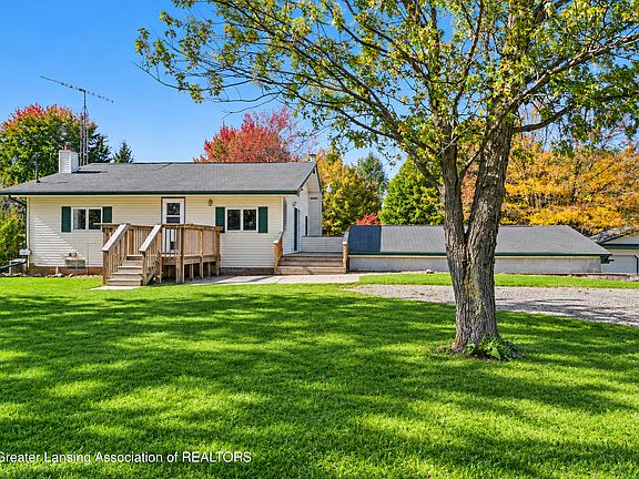 2nd image of 2701 Oakley Rd