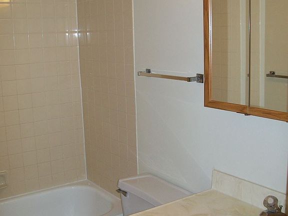 4th image of 14610 Shannon Pkwy APT 107
