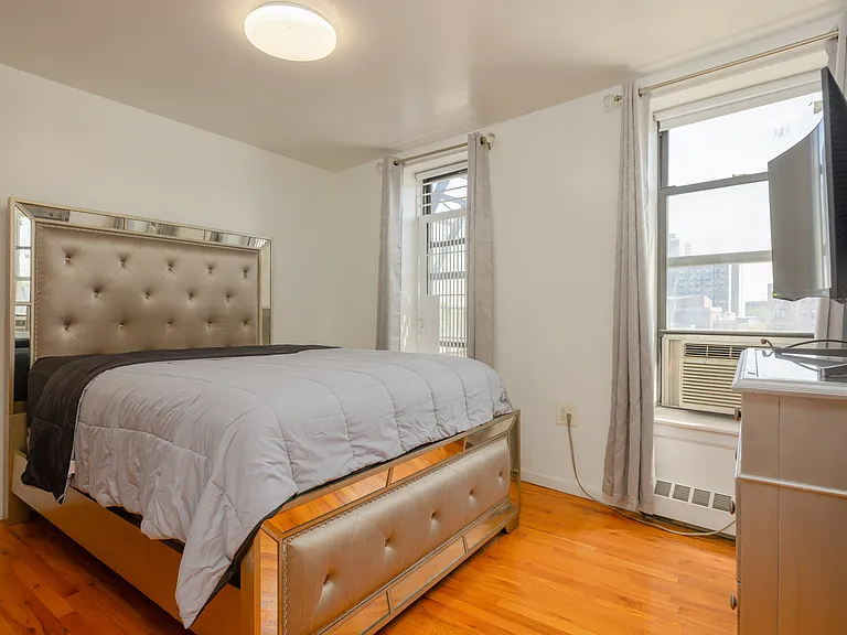2023 Belmont Ave #5C — Photo 9