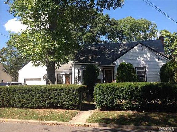 2nd image of 325 Ackerman St