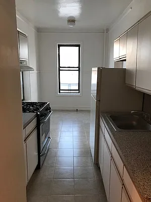 Rented by Zev Pollack Co LLC | media 23