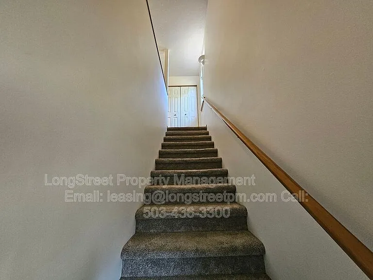 7445 SE Crystal Springs Blvd — Photo 14