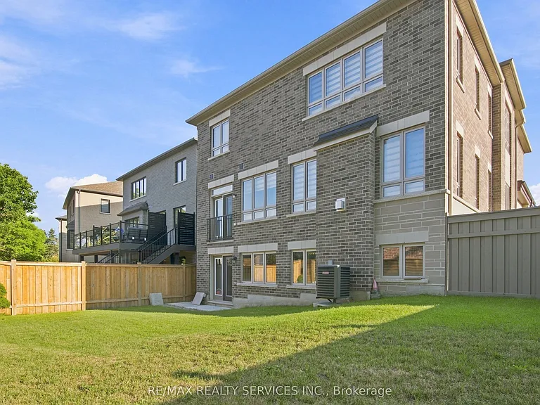 194 Coldwell Bay Cir — Photo 43