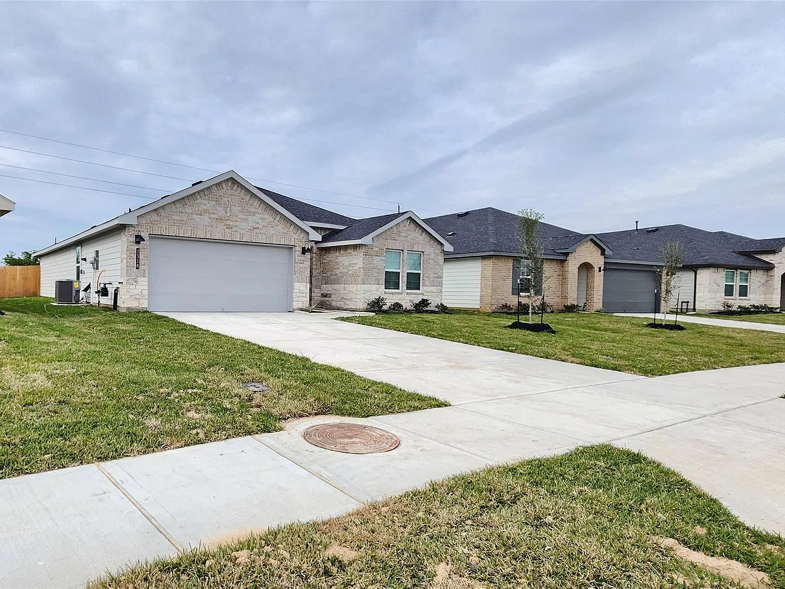 4 bed, 1784 sqft, $2,240 — Photo 3