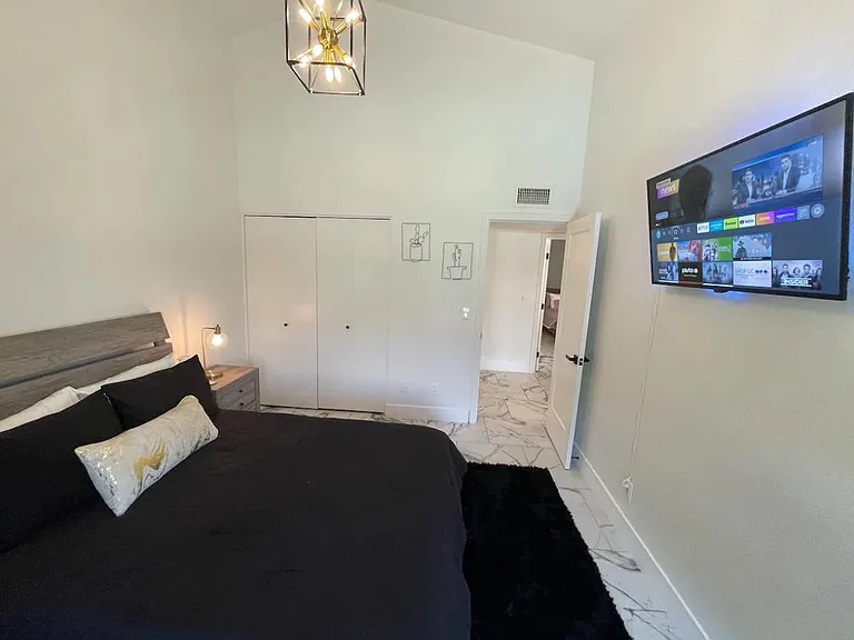 8735 E Culver St — Photo 34
