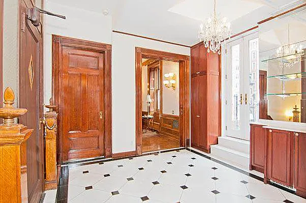 Rented by R New York | media 6