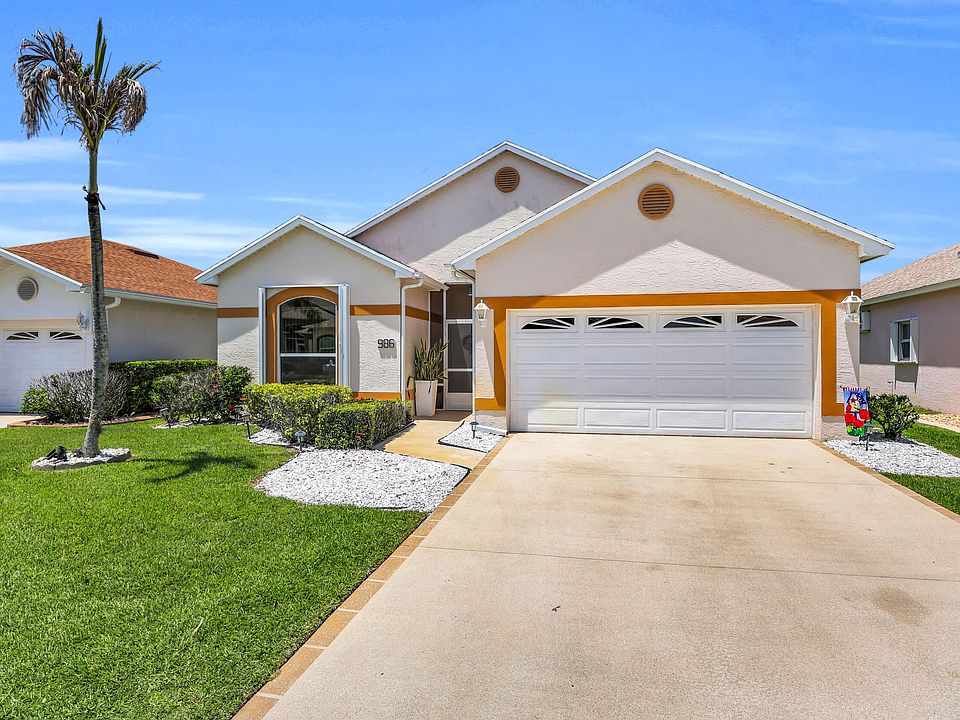 1st image of 986 NW Tuscany Drive