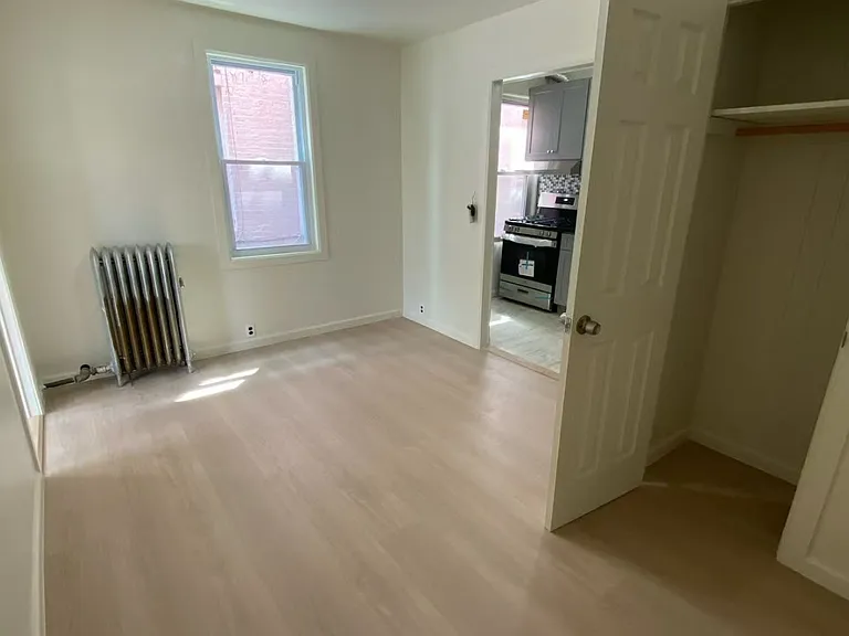 2222 Newbold Ave #1F — Photo 1
