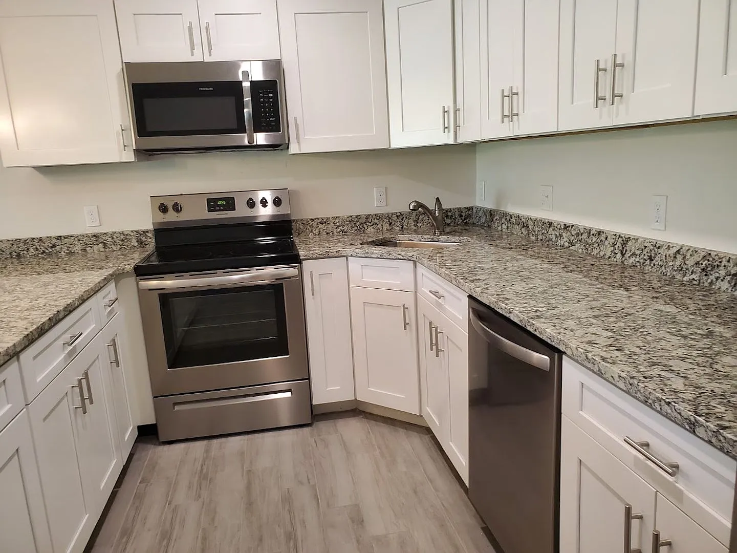 3x2 Duplex Unit — Photo 4