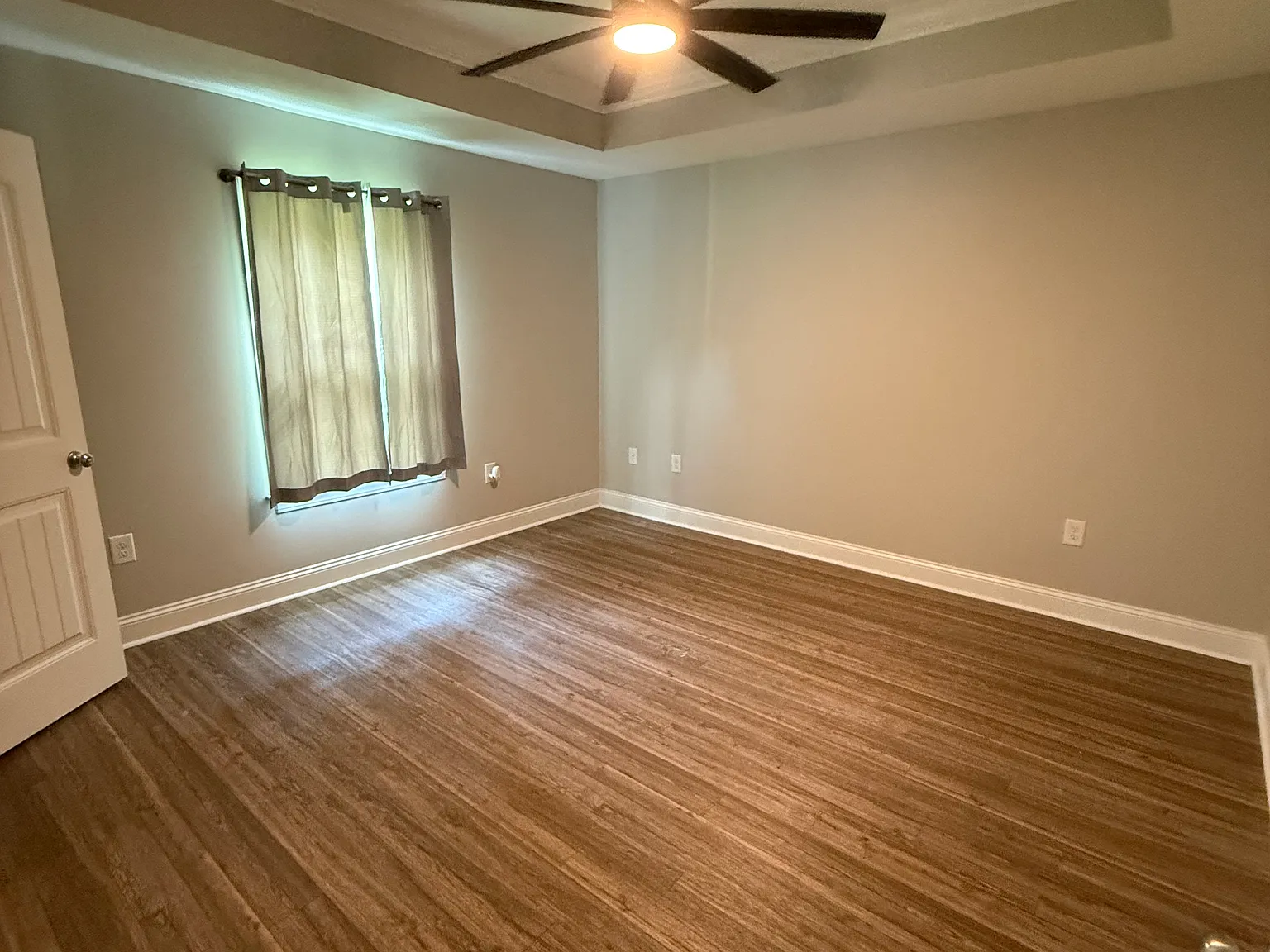 3 bed, 1165 sqft, $1,800 — Photo 3