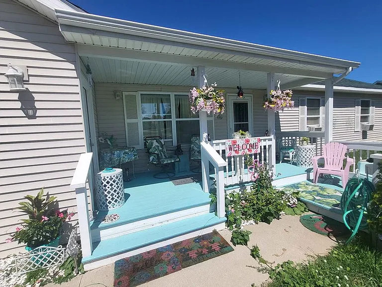 Delta Dr — Photo 28