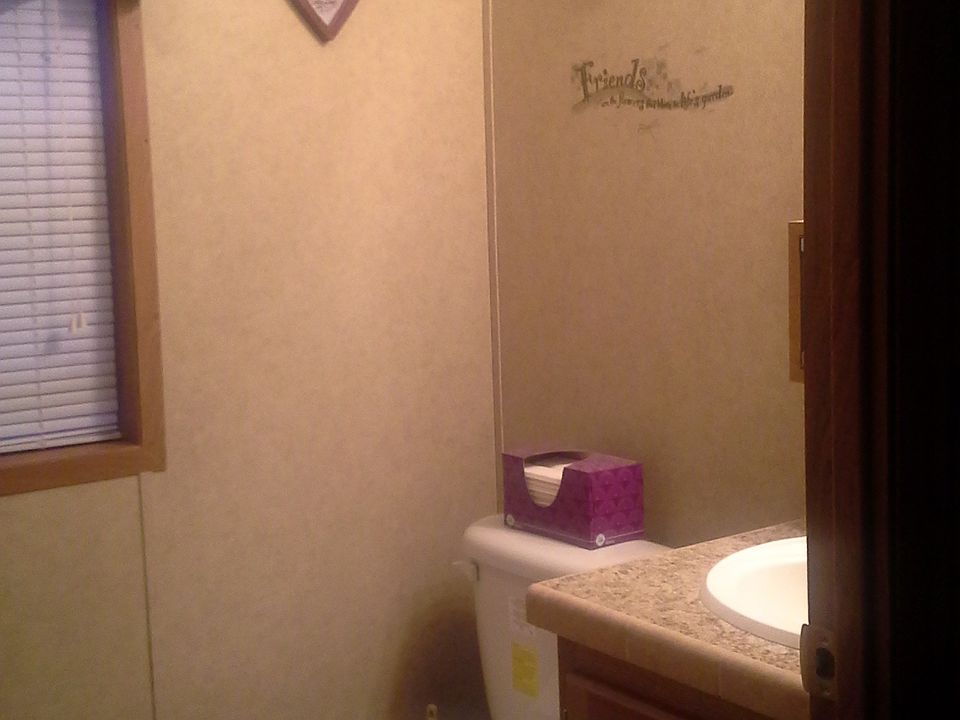 2nd image of 35 Lamplighter Acres