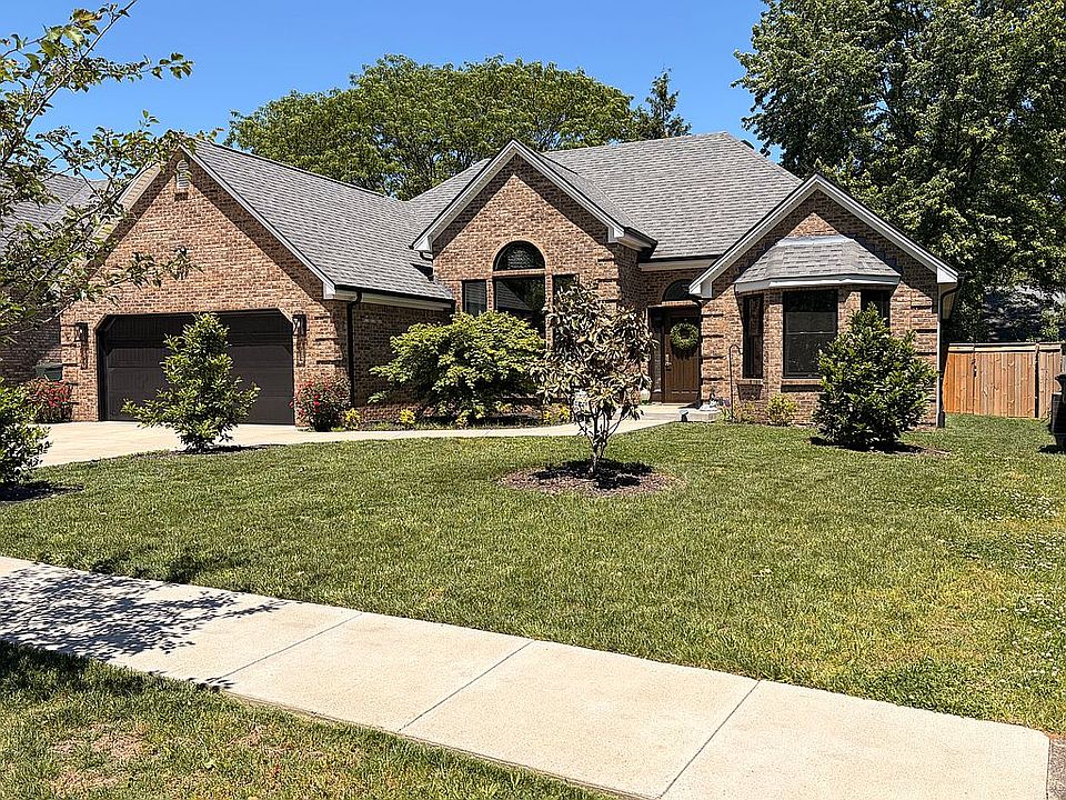 1st image of 817 Keene Wood Dr