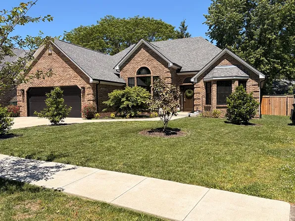 817 Keene Wood Dr, Lexington, KY 40504