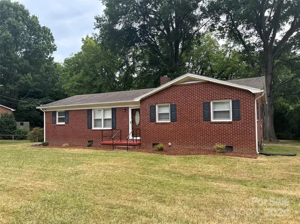 1612 Woodlawn Ave, Shelby, NC 28150