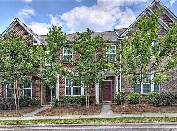 3rd image of 9017 Lanark Ln #9017