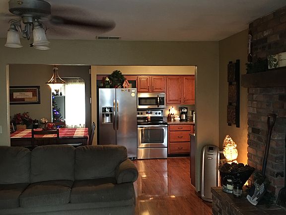 family room/Kitchen