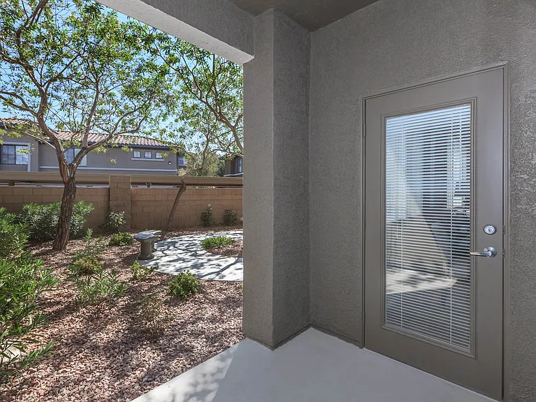 2b2 1182 SQFT 2 Bed 2 Bath