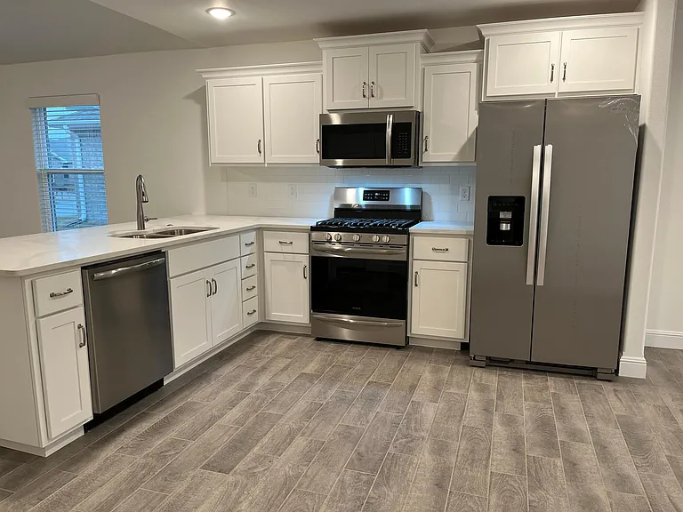 2051 Wildflower Dr — Photo 5