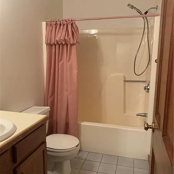 3 Jamie Ln #C — Photo 8