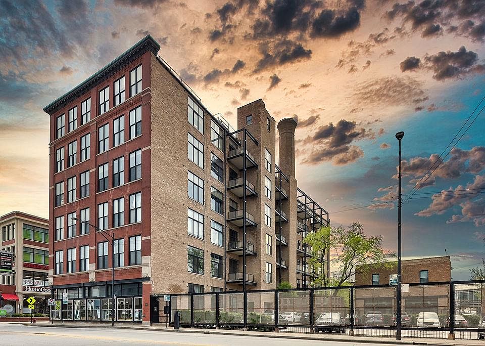 1st image of 1872 N Clybourn Ave APT 404