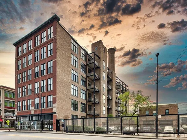 1872 N Clybourn Ave APT 404, Chicago, IL 60614
