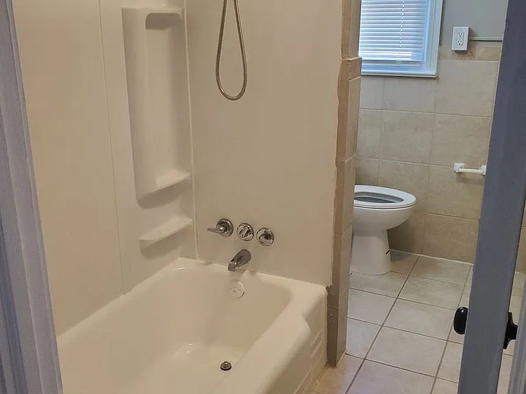Modern Comfort Meets Everyday Convenience at Rock Street Gardens! — Photo 5