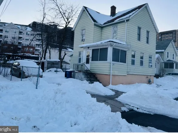 285 Berry St, Hackensack, NJ 07601