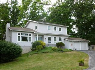 45 Sunrise Hill Rd, Fishkill, NY 12524