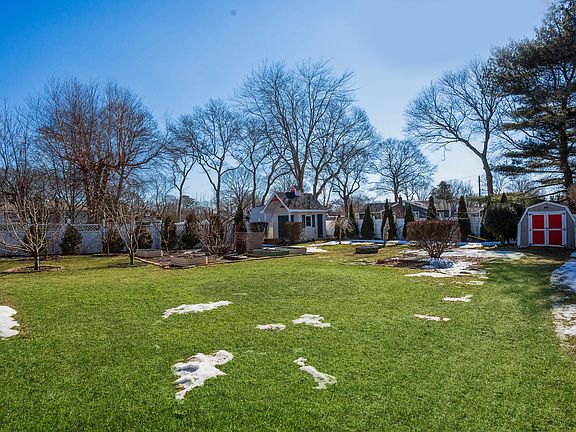3rd image of 5484 Expressway Dr S