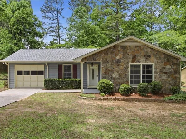 1171 Salisbury Trl, Riverdale, GA 30296