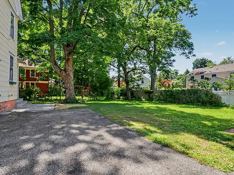 71 Grand St — Photo 2