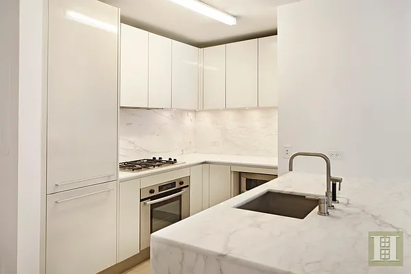 Rented by Halstead Real Estate | media 20