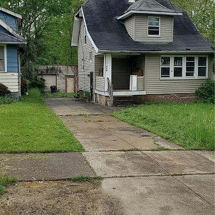 3rd image of 17114 Lipton Ave