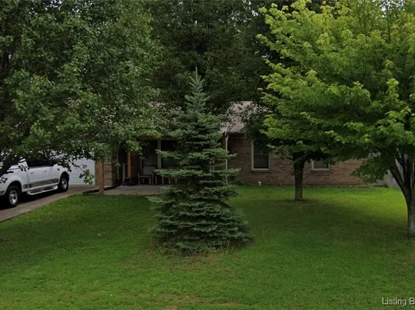 325 Locust Drive, Charlestown, IN 47111