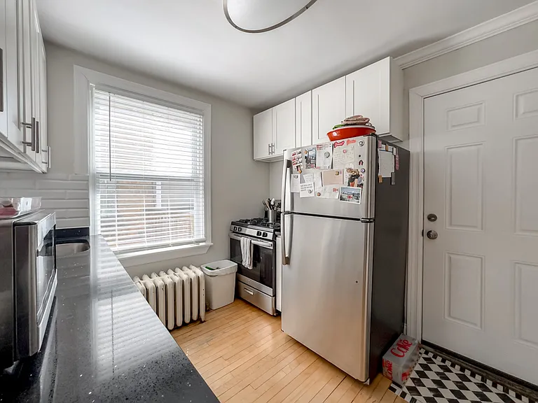 733 Elm St #203 — Photo 3
