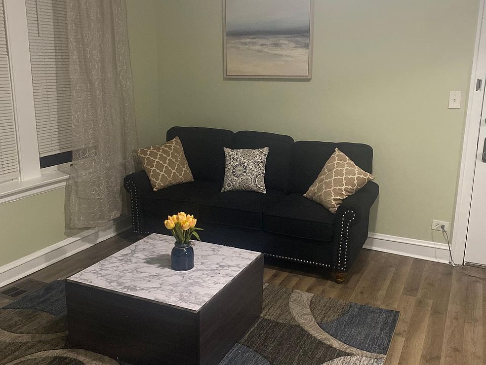 1st image of 5201 S Artesian Ave #1W