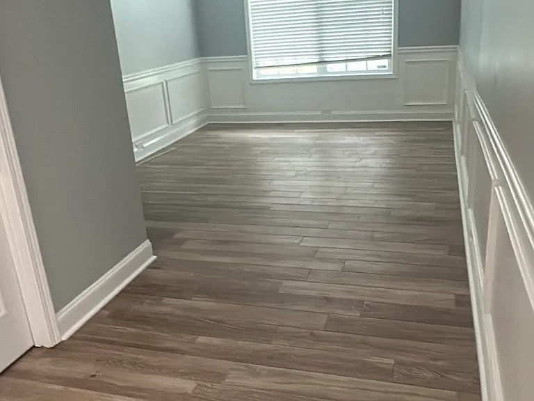 2400 Kirkstone Dr — Photo 8