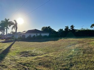 64 Tahiti Rd, Marco Island, FL 34145