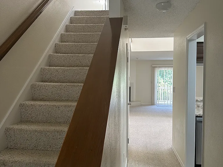 4276 Brookside Dr — Photo 7