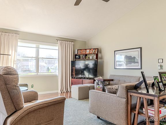5th image of 5904 Tumbleweed Dr SW
