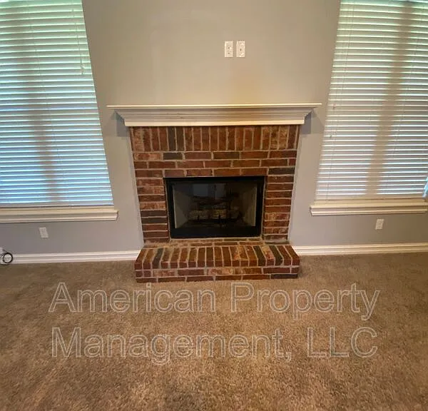 5312 Charleston Dr — Photo 3