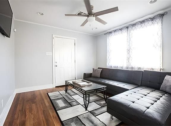 3rd image of 4323 Touro St