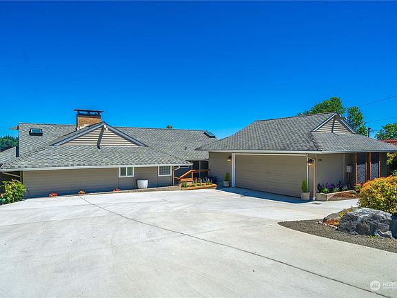 3rd image of 2018 Harbor View Drive NW