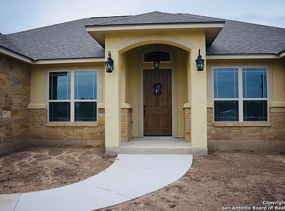 2nd image of 113 Colibro Creek Dr